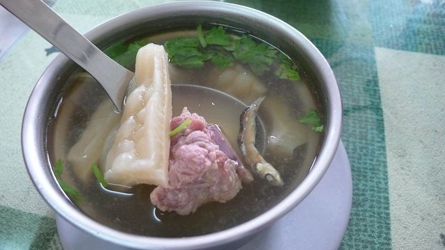 苦瓜排骨湯加入豆豉調味喝來甘甜清爽